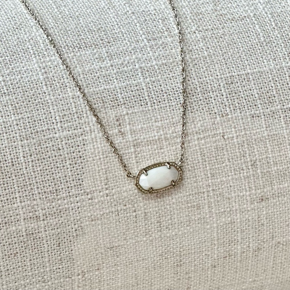 Kendra Scott Pendant Necklace